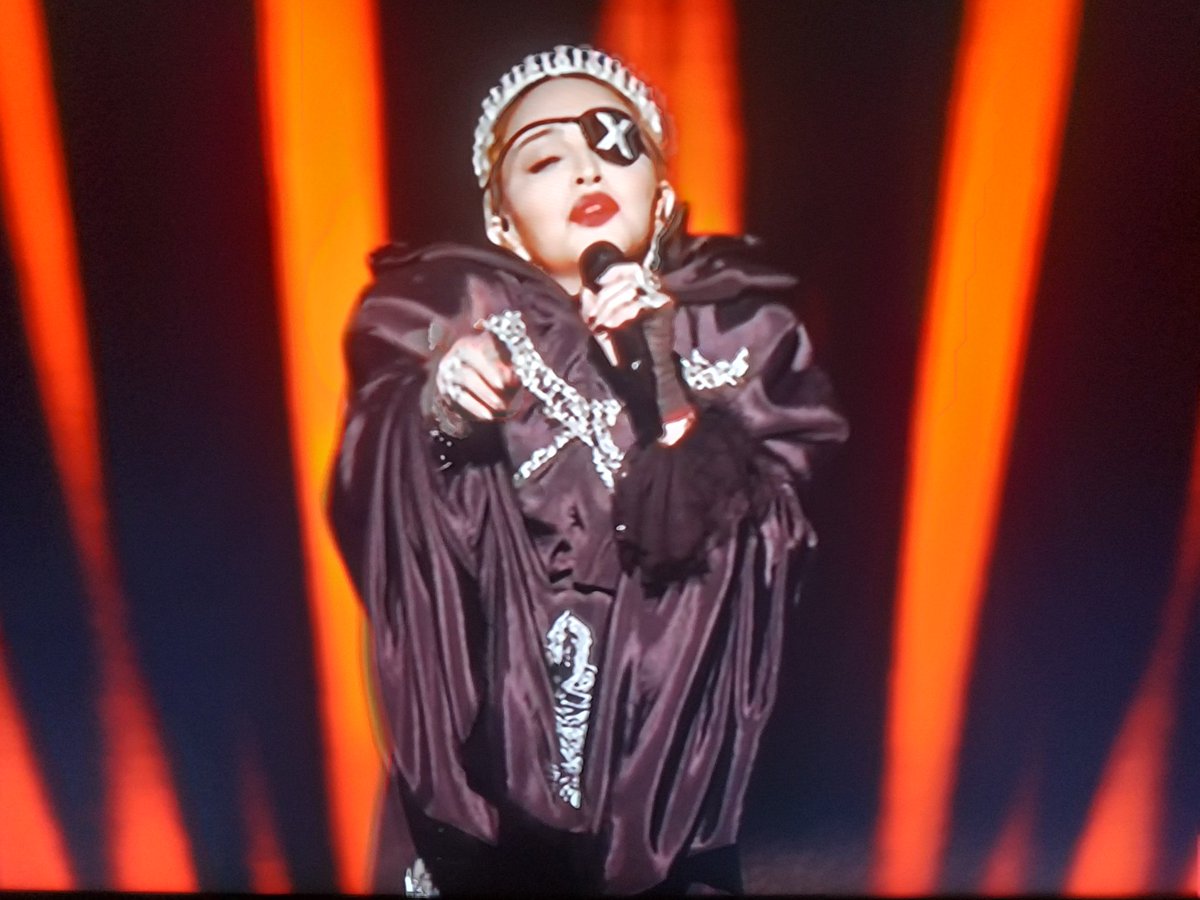 Majin79's tweet photo. La potete criticare quanto volete, ma #Mdonna è sempre Madonna e fa il culo a stelle e strisce a chiunque 😍😍😍
#ESCita #Eurovision #Eurovision2019 #escita2019 #Titina19 https://t.co/2niqrKutU7