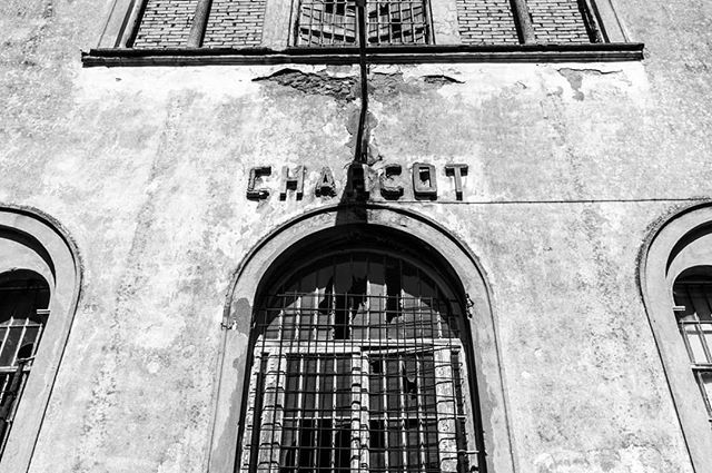 LuCkYpEs58's tweet photo. Volterra, Tuscany - Lost in memory, old psychiatric hospital, department Charcot
#tuscany #volterra #lostinmemory #psychiatrichospital #abandoned #charcot #memories #law180 #basaglia #picoftheday #photography #photographer #shoot #instaphoto #instapic #… https://t.co/lVMIYoRaRv https://t.co/XiMZHqiwqL