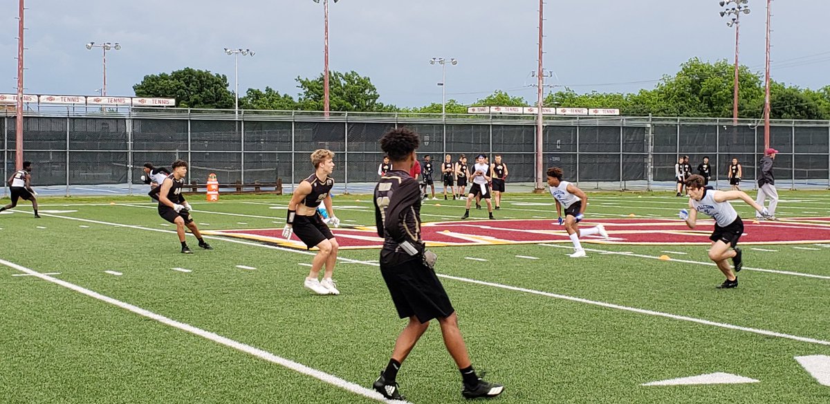 GoonRecruits's tweet photo. It isn't always the best players that win games. It's the best player in the game.  Great job Representing Goonville today. 10 players playing both sides of the ball for 4 games all the way to the MSU championship. #nextmanup https://t.co/s8fLwBfsBj