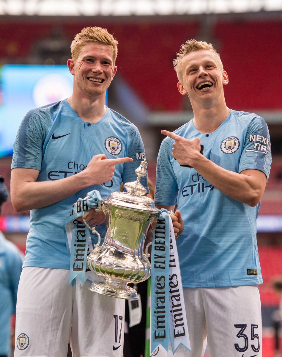 FtblPhotos's tweet photo. Kevin De Bruyne &amp; Oleksandr Zinchenko. #MCFC [by Sebastian Frej]: https://t.co/ldvkAxM8FE