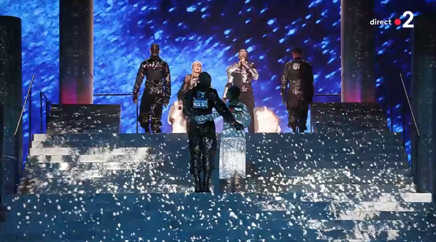 https://pbs.twimg.com/media/D64bc2PXsAAuQ3v.jpg:large