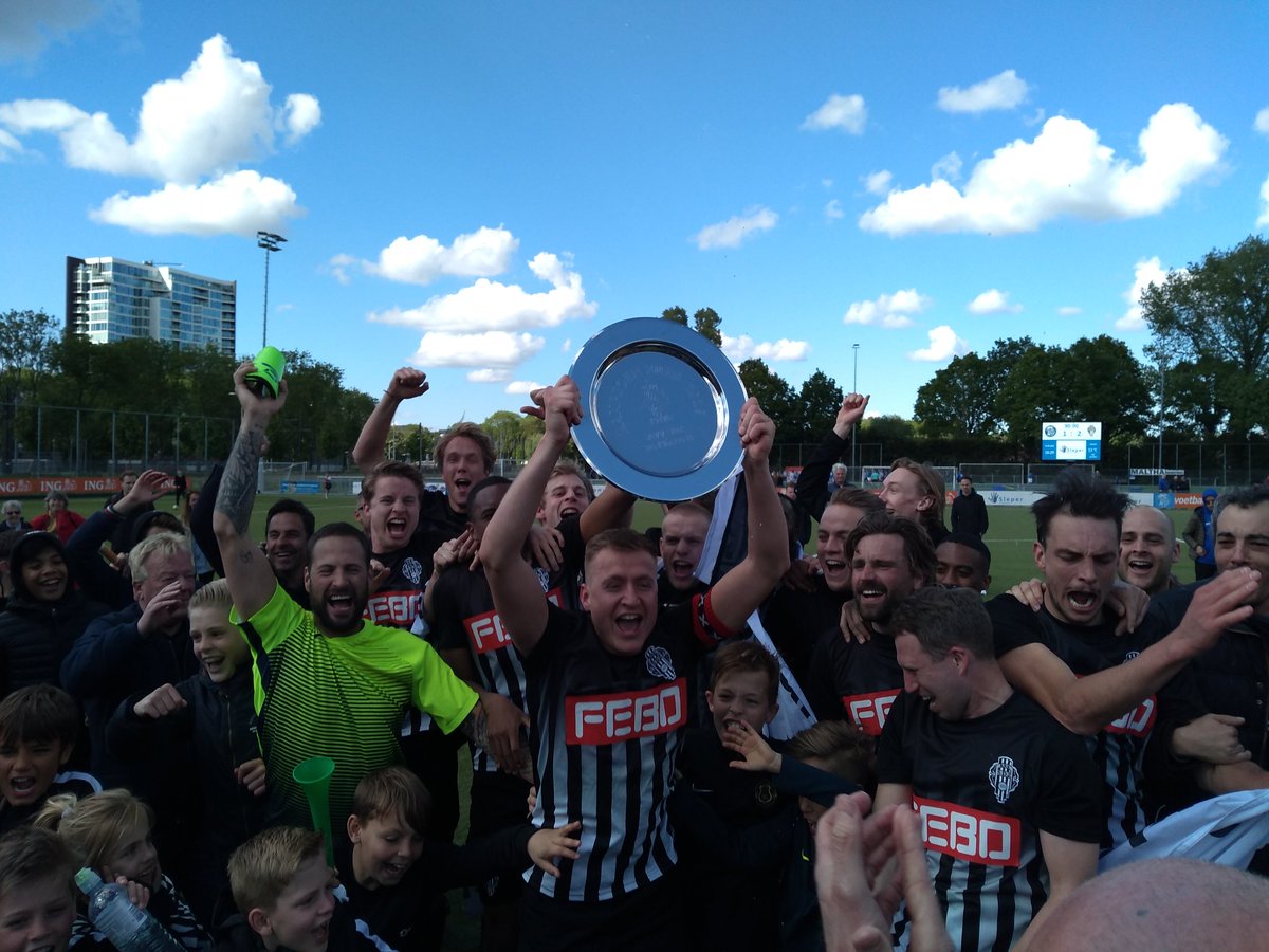 ❗STA OP VOOR DE KAMPIOEN❗
⚽ AVV SDZ vs SCH'44
🇱🇺 Zondag 19 mei 2019
🕝 Aanvang 14:00 uur
🏟️ Sportpark Transformatorweg
🏆 #2Bzo
📱 <a href="/HAVoetbal/">AmsterdamscheVoetbal</a>