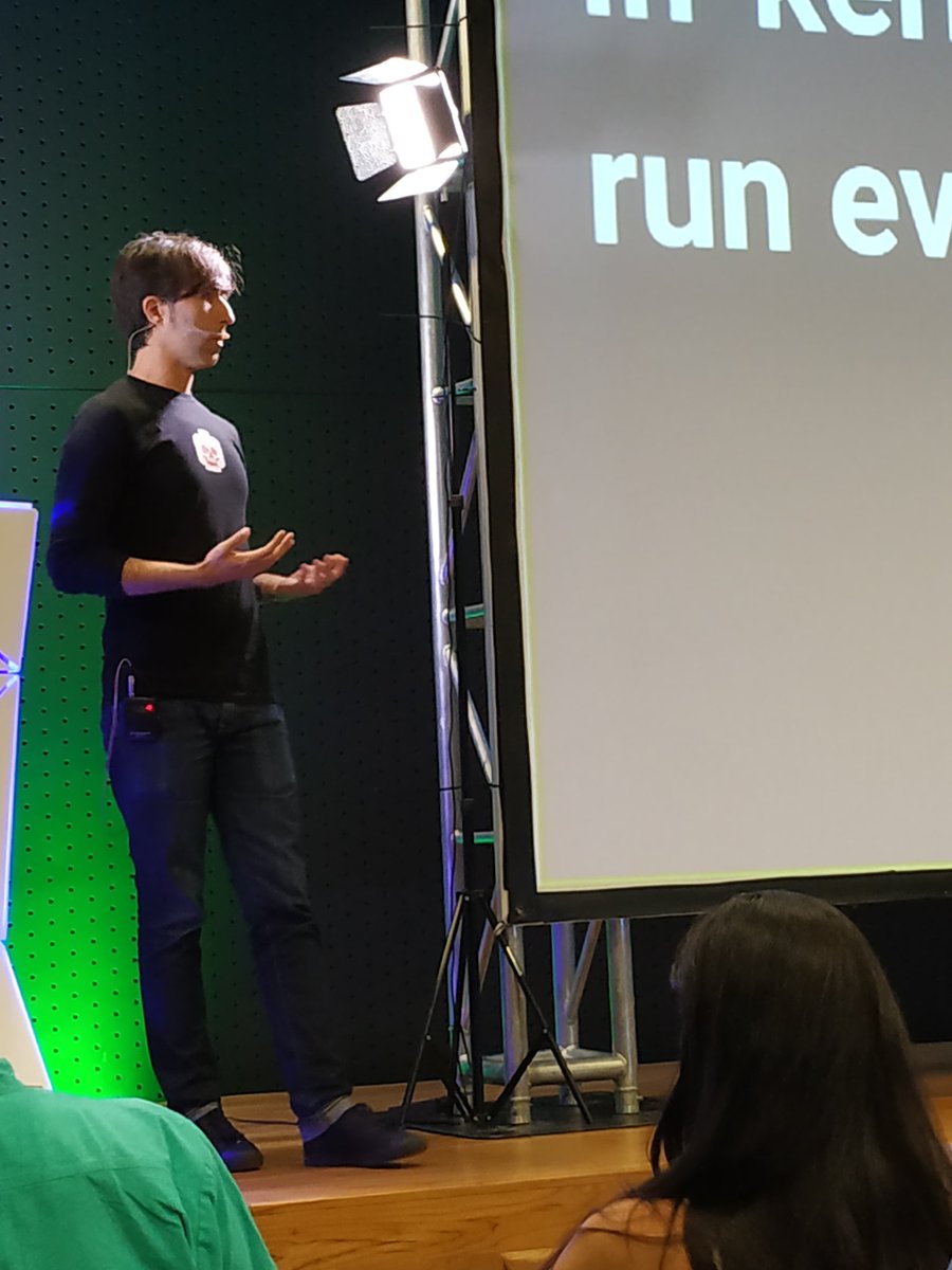scaleconfco's tweet photo. "BPF brings superpowers to Linux". @calavera showing us great observability tools at #ScaleConfCo right now 🧐 https://t.co/5YHkGHizk0