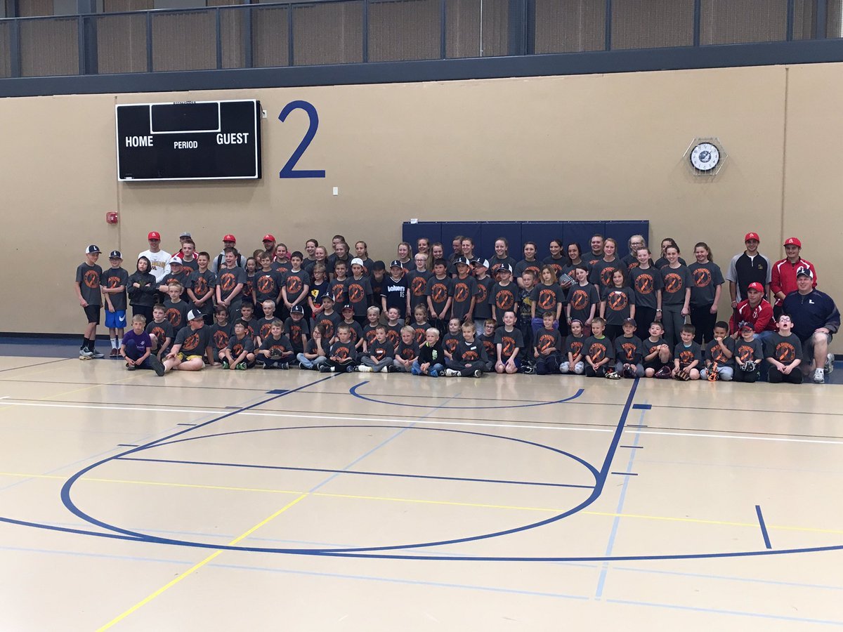 MrRickBaumann5's tweet photo. Thank you to all the players who joined us today for the 6th Annual Ron Baumann clinic. We made the best out of a wet &amp; rainy day. Huge thanks to the @HLWWsoftball @HLOrphans for helping with the clinic without your help the clinic is not possible. @Kovar_HJsports https://t.co/8xdqZ7H5Tc