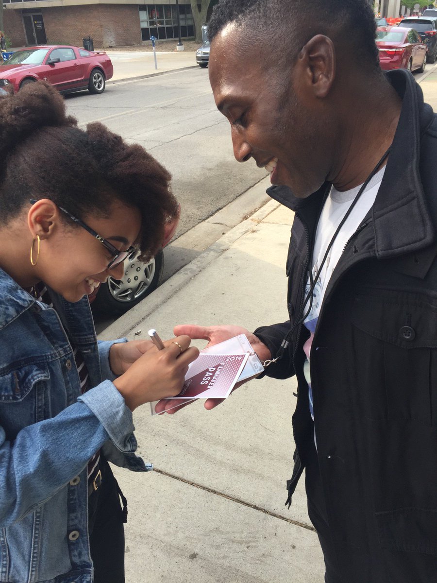 CinetopiaFF's tweet photo. John Campbell, writer of The Infamous Future, was so impressed with his filmmaker pass that he asked the artist, our graphic designer Taylor, to sign it!
#Cinetopia2019 https://t.co/BWLF2yWKem