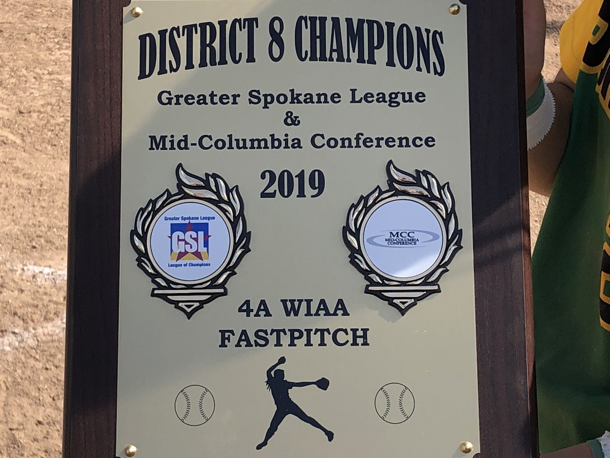 All 😁 from the District champs. @RHSBombSoftball <a href="/bomberathletics/">Bomber Athletics</a>