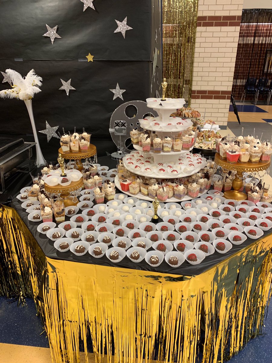 pamelakcarter's tweet photo. 8th grade banquet catering #sulsprisd. #sulsprhs #sshscte. Culinary arts rock https://t.co/X0oY7PDDjT