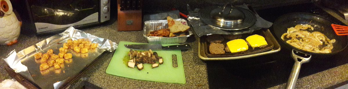 SolipsistWave's tweet photo. Taking leftover @MabelsbbqCLE and turning it into homemade pork belly burgers!  @chefsymon https://t.co/F4V3Bm9xLN
