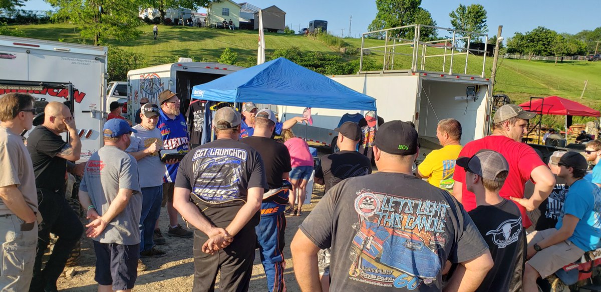 BrianMetski's tweet photo. Drivers meeting at beckly https://t.co/YVxHJ7XuaG