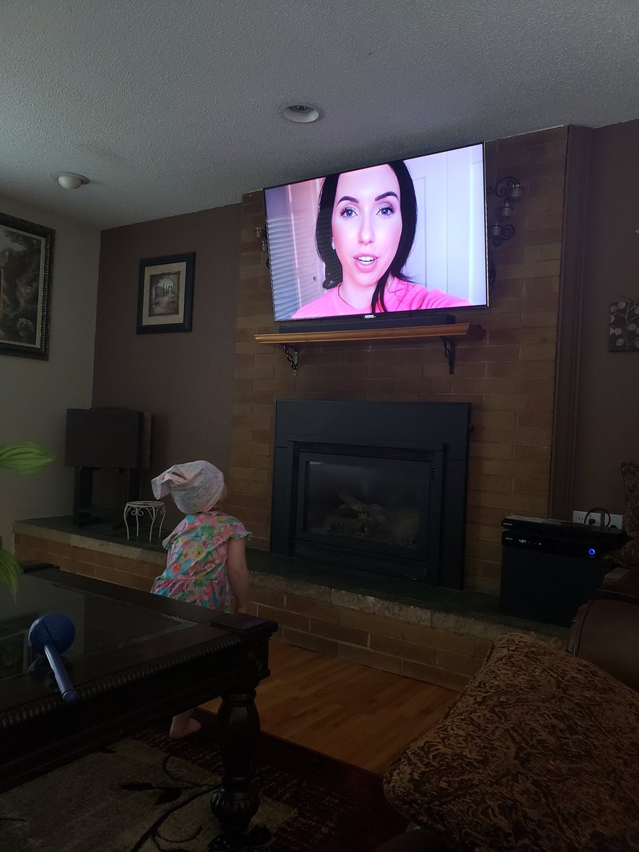hlynne18's tweet photo. Catching up on #15daysoffoundation @thataylaa https://t.co/Srgeuc4Vm0
