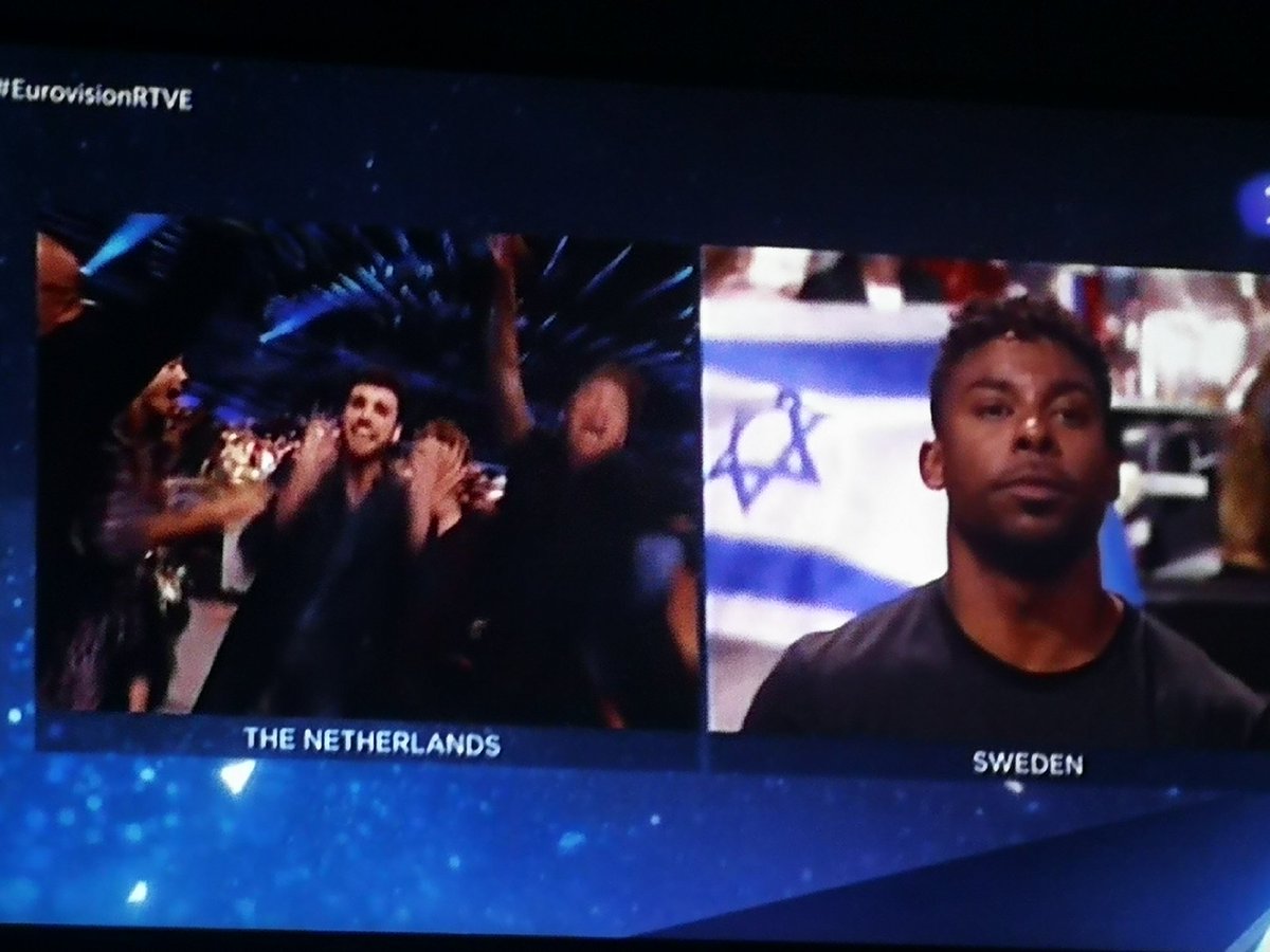 Gana #Eurovision Paises Bajos! Se lo hemos contado desde #AppOndaJábega con una programación especial en #Directo desde <a href="/CAFEELNA/">bulevar torremolinos</a> con la colaboración de <a href="/Infodiarioes/">InfoDiario.es</a>. Gracias por acompañarnos!!