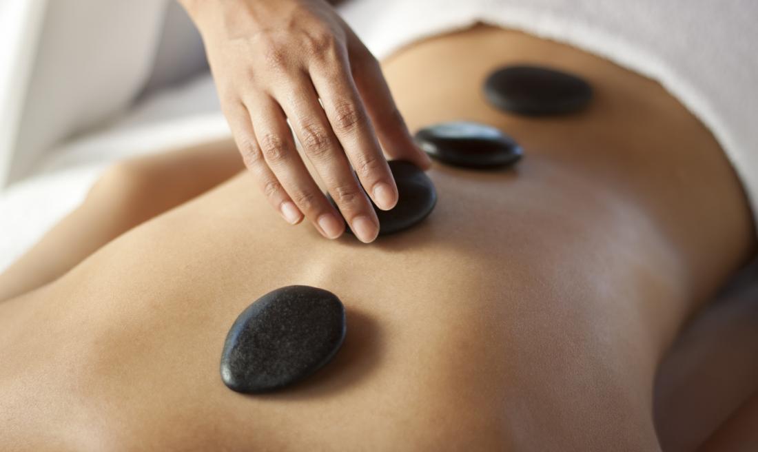 PhoenixHealthC4's tweet photo. The stones are smooth and flat and usually made of the volcanic rock type called basalt. These particular stones are chosen because they retain heat. The stones used for a hot stone massage are placed in hot water to warm up before being applied. #phoenixhealthcare #抓龍筋 #Asok https://t.co/iLh3H4L1mv
