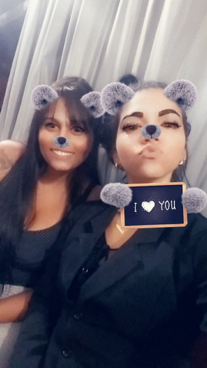 CarolinaZonato's tweet photo. Eu amo vocรช MINHA AMIGA IRMร ๐โค #MATANDOASAUDADE #DORECIFE #PRORIO #JAJAELAVAI ๐ฃโค https://t.co/y7cNr47miD