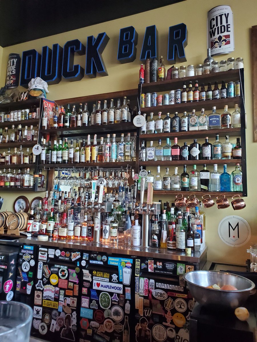 DHa_Milton's tweet photo. Drinks. (@ The Blue Duck in Maplewood, MO w/ @souscfo) https://t.co/kkpPku78pm https://t.co/9KlyQYSOYm
