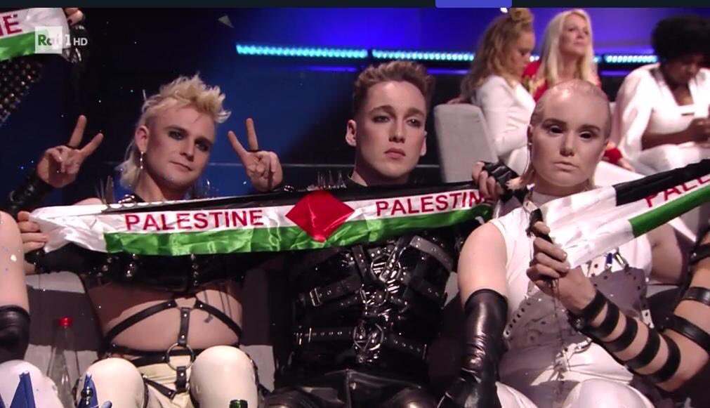 VCouhe's tweet image. Provocant , insultant ils auraient dut être bannis ces fils de pute .   #Eurovision