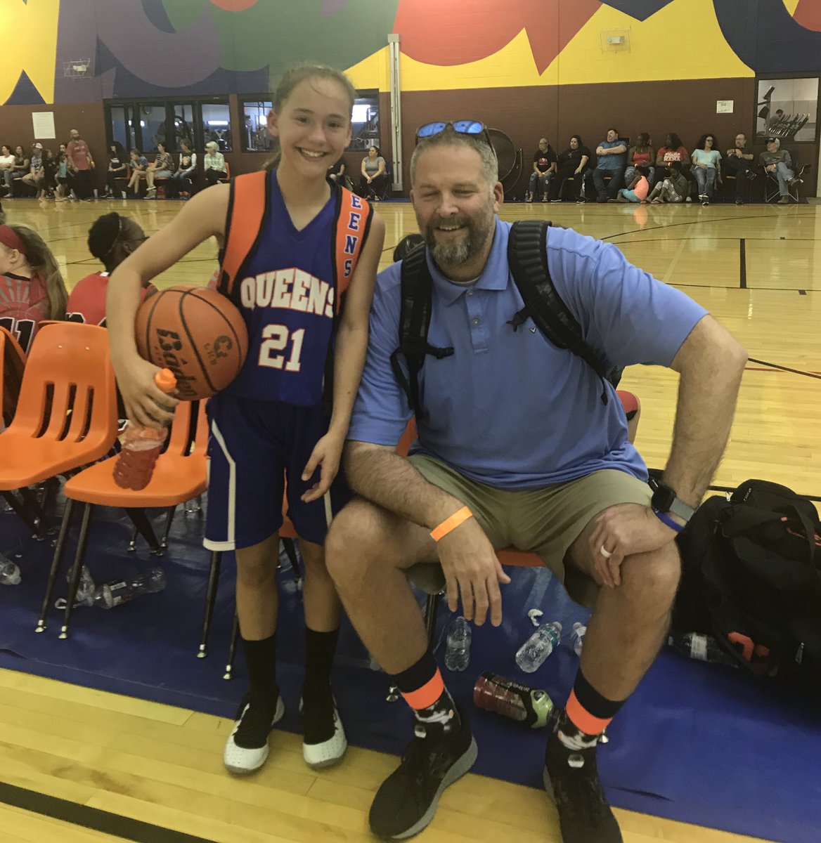 WadeCallaway's tweet photo. I missed Kinleyβs game, but so good to see my buddy #ChrisPaddock out and about and obviously feeling better (and even coaching 6th grade girls hoops!) #GentleGiant #GoodDude https://t.co/EnF04AKgGK