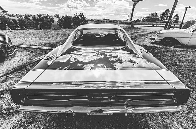 New video coming next week! We give you some tips & tricks to shooting cars with this amazing 1970 Dodge Charger.
~ The Beard

#photography #colorado #denver #teampentax #ricoh #pentax #streetphotography #dodge #charger #twoguysgarage #willieb bit.ly/30w8VO3