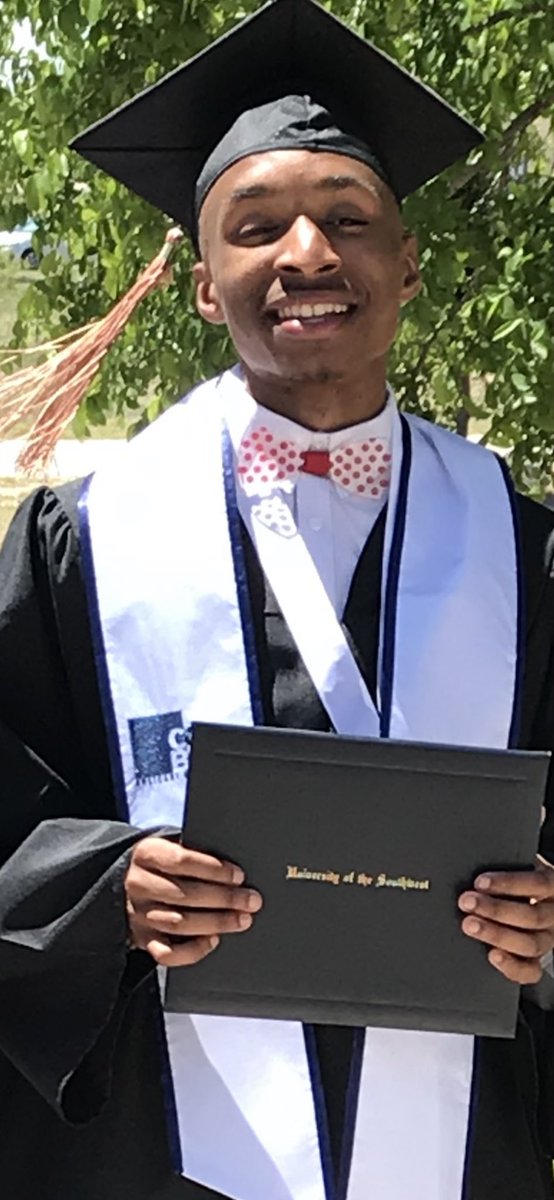 elroytaulton's tweet image. Graduation done. BBA in Marketing. #Phase1Complete