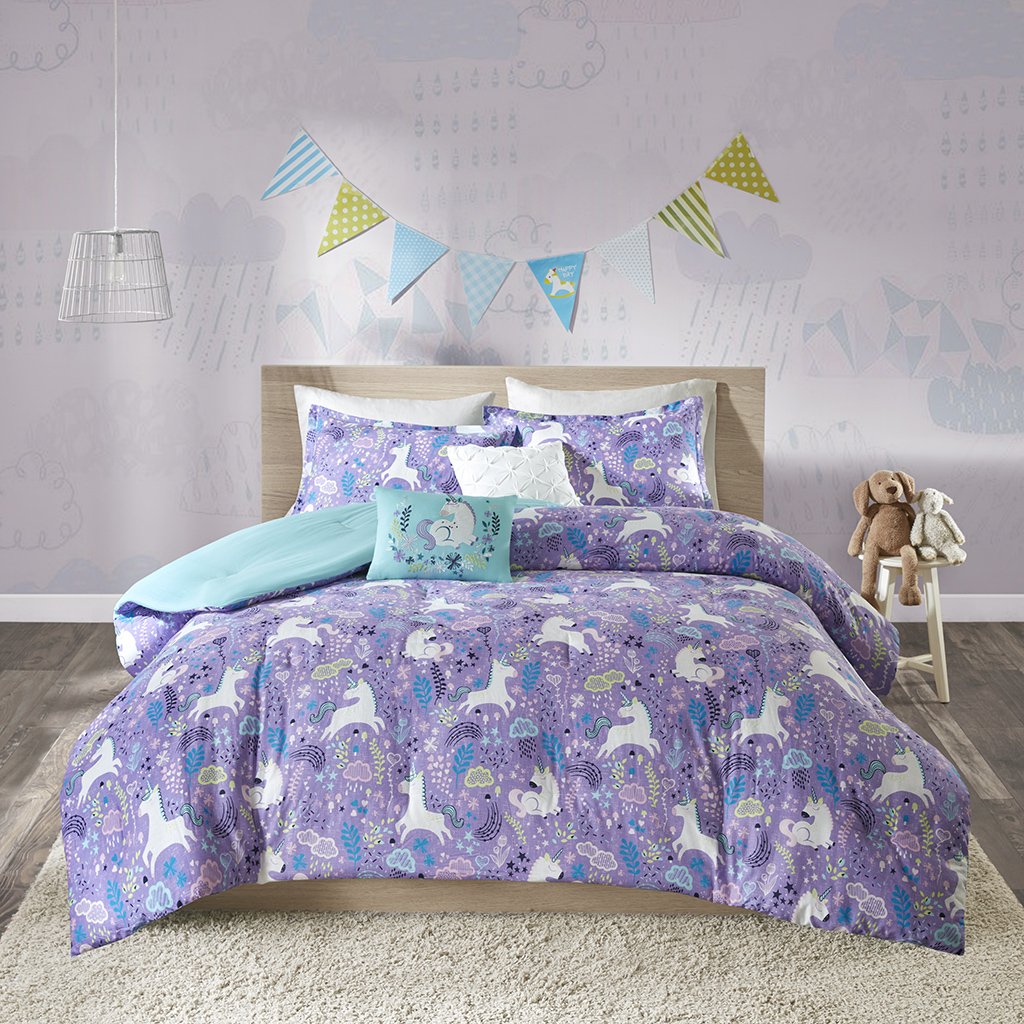 DesignerLiving's tweet image. Leap into the sweetest dreams! Full of whimsical motifs and adorable unicorn patterns, this magical 5 piece set is ready for little dreamers waiting for their next nap time adventure! 

Find this set + more:  bit.ly/2YaQz3d