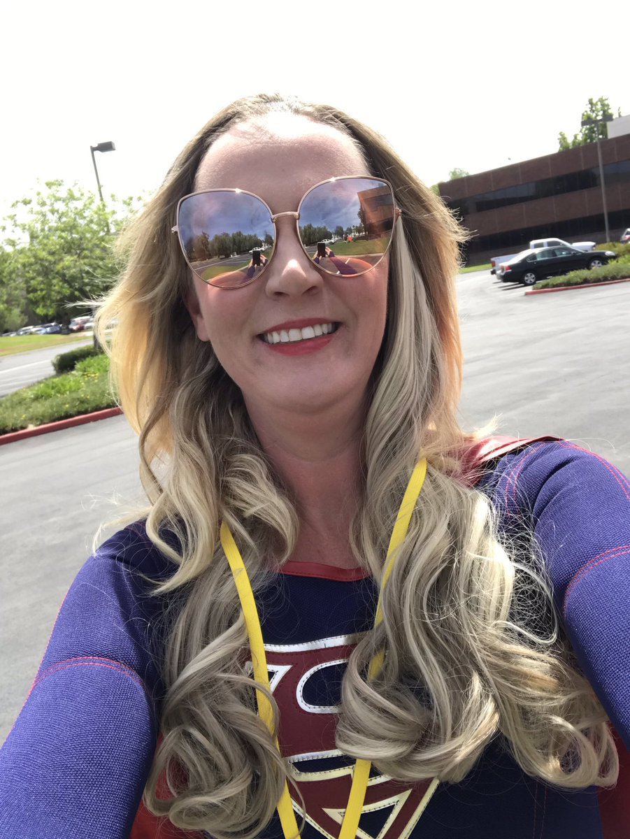 StillmanTabitha's tweet photo. #comiconrevolution #ccrevolution2019
What a fun time in Ontario! #superheroes #superman @SunofKrypton We rocked it today! https://t.co/5aFwiSX5Pd