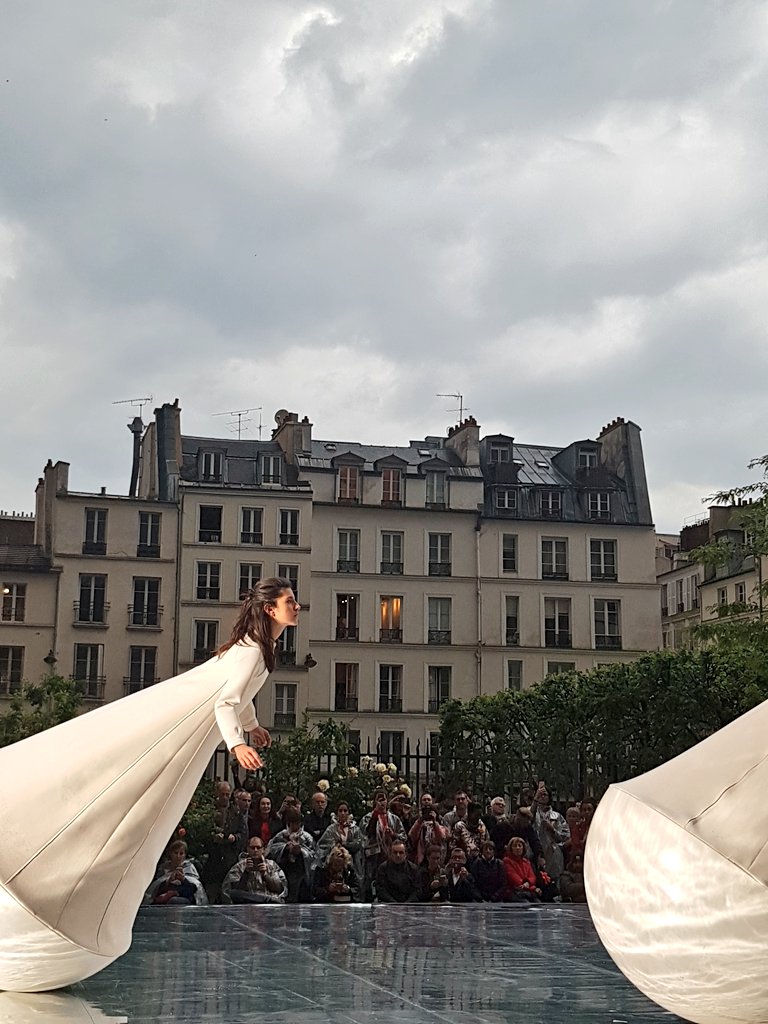 Parisian touch tweet media