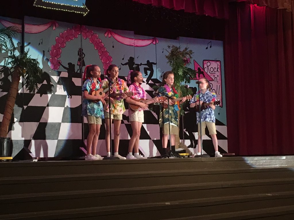 ShipChoiceAACPS's tweet photo. Mini Rock and Roll is here to stay! Johnny B Goode, Singin’ in the Rain, and Jamaica Fairwell! #AACPSAWESOME https://t.co/dcoMvhZXYn