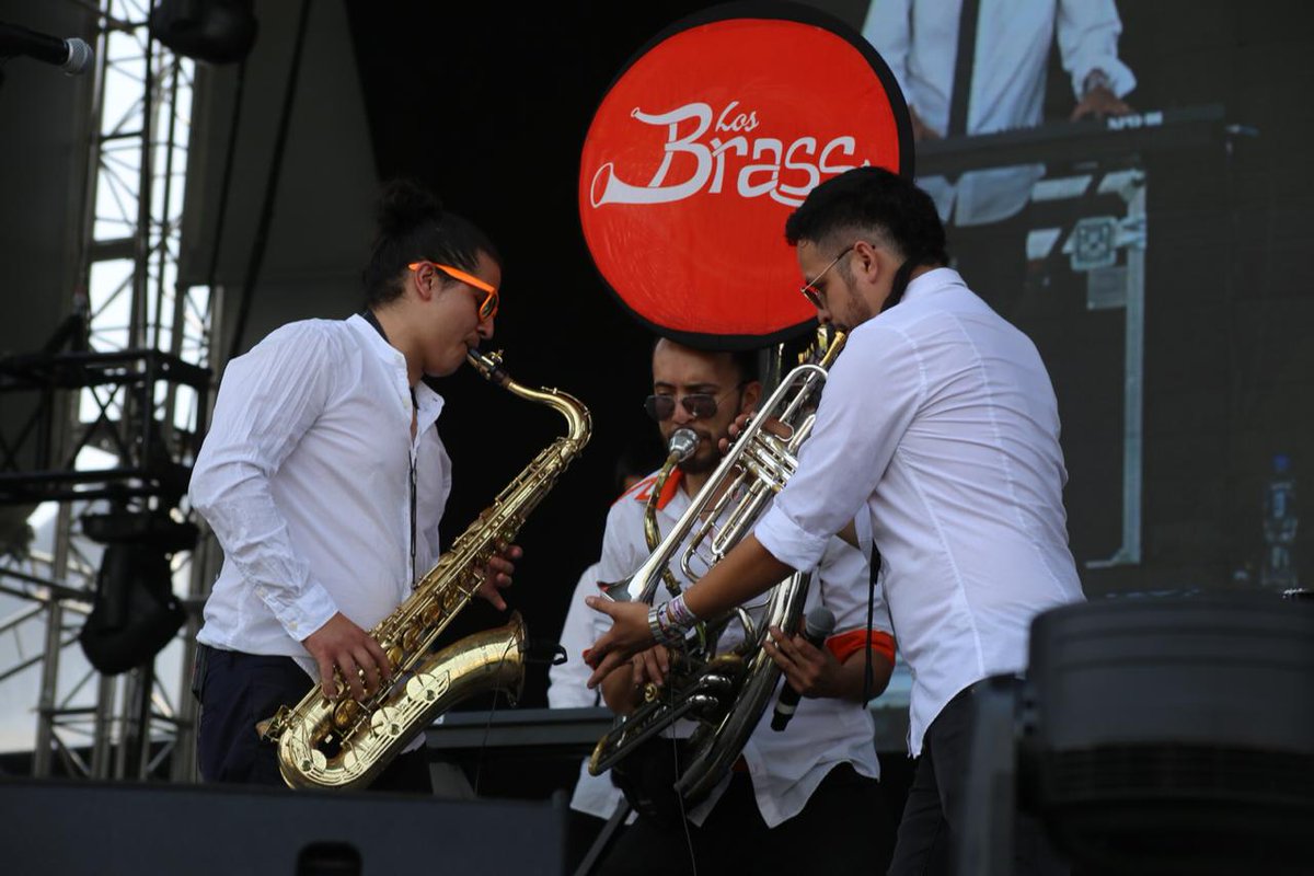 . <a href="/losbrass/">Los Brass</a> nos contagiaron de toda su buena vibra y energía en @solargnp 🌴🌞
