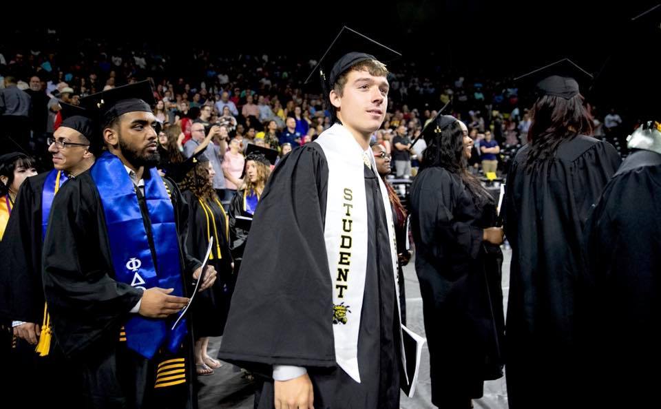 GoShockers's tweet photo. @WichitaState @ThatMcDuffieKid @CarleaMiles @JCoppoc2 @true_aaron @HaydenBugner @GoShockersMBB @GoShockersTFXC https://t.co/8zhcDBkSZX