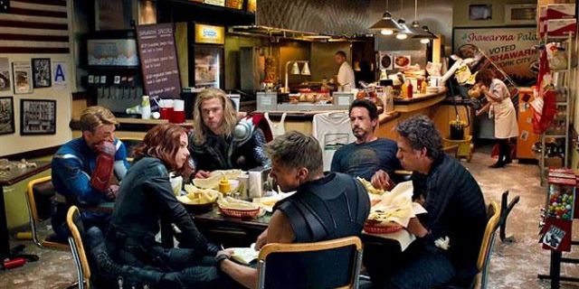 EssentiallyLoki's tweet image. Everybody loves the #Avengers shwarma scene. But what is shwarma? 

en.wikipedia.org/wiki/Shawarma  #shwarma