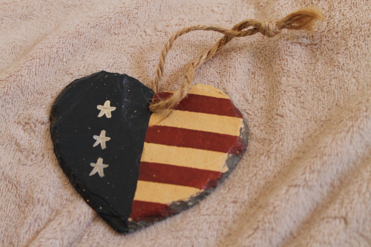KneeCRee's tweet photo. Place your bids!
#Patriotic Heart: https://t.co/I594VysIIb
#Vintage Bear and Teddy: https://t.co/D11tKhIPSC
#nesiesnest #ebay輸出 #ebaykleinanzeigen #auctions #ebayauctions #bidearly #WINNER https://t.co/RwYRZP28th