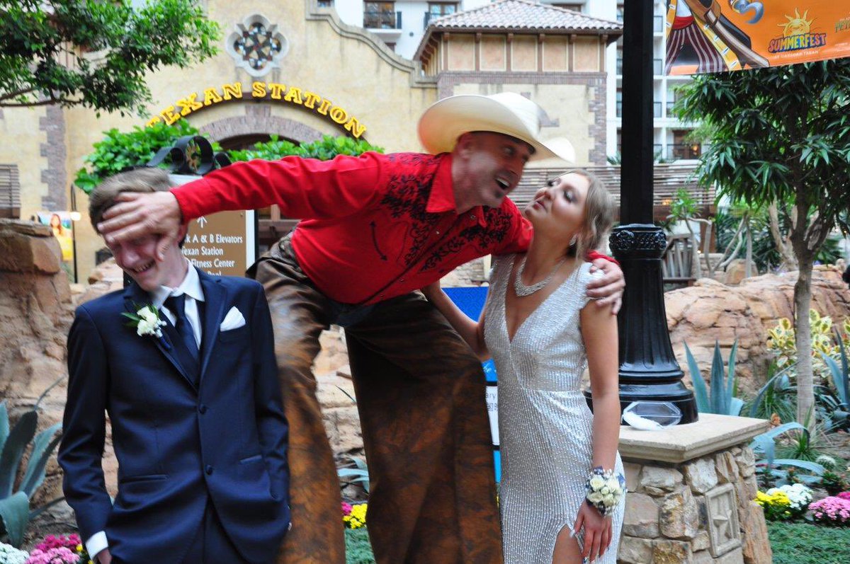 Julie Gavin tweet media