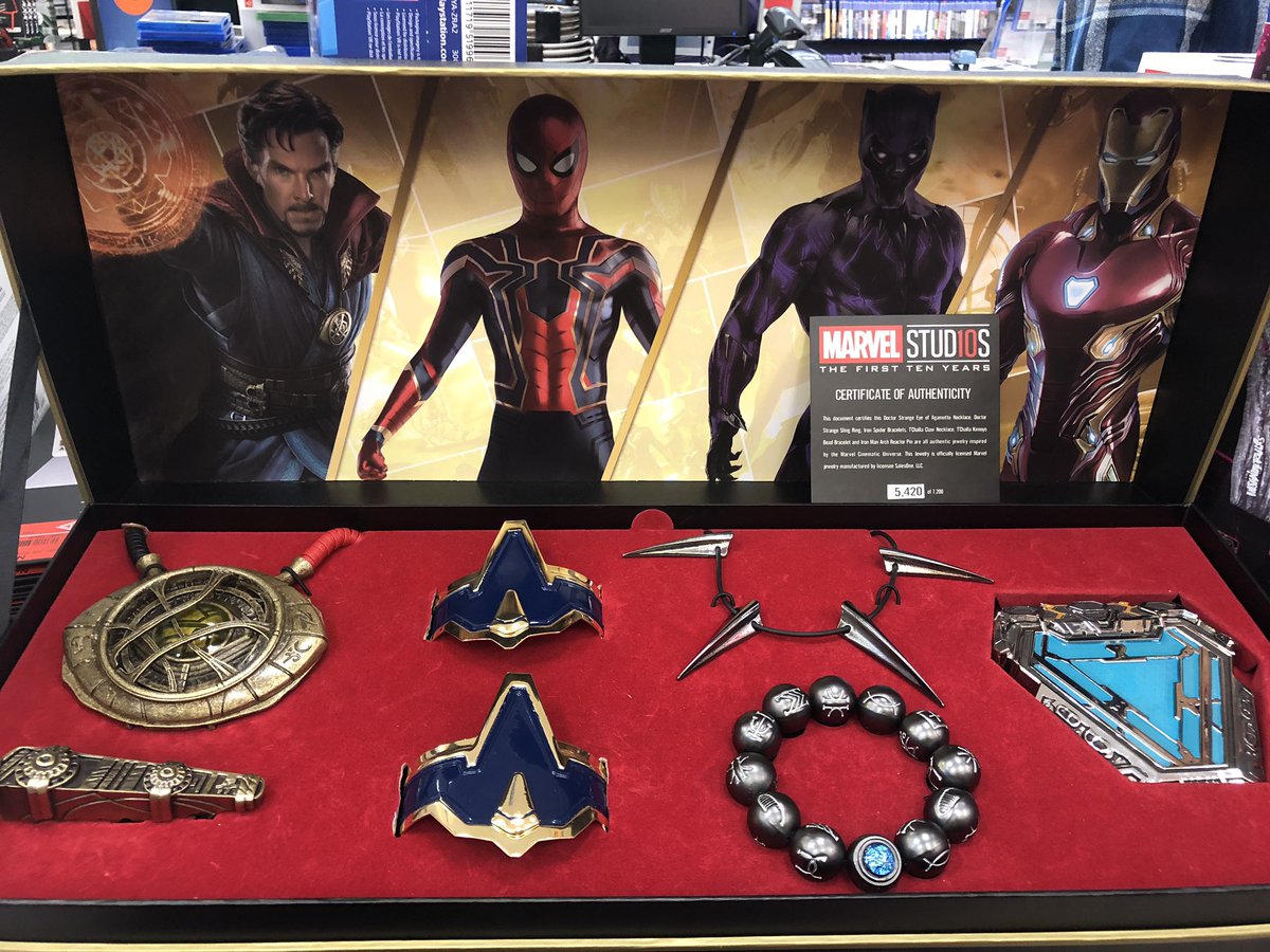 10 ปีมาร์เวล..  กับ box set กล่องนี้..

คุณค่าที่คุณคู่ควรครับ...