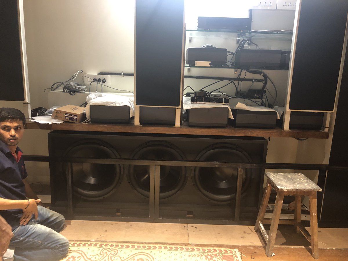 cosmic_info's tweet photo. #smarthome #fibaroindia #fibaroglobal #homeautomation #homeautomation #fiber #fiberoptic #cosmictechnosolution #innovation #architecture #lightingdesign #lightcontrol #luxuryhomes #hometheater #barco #theatre #cinemainhouse #amplifiers #stromaudio #barcoprojector #cinemascope https://t.co/ntPTvxPrOx