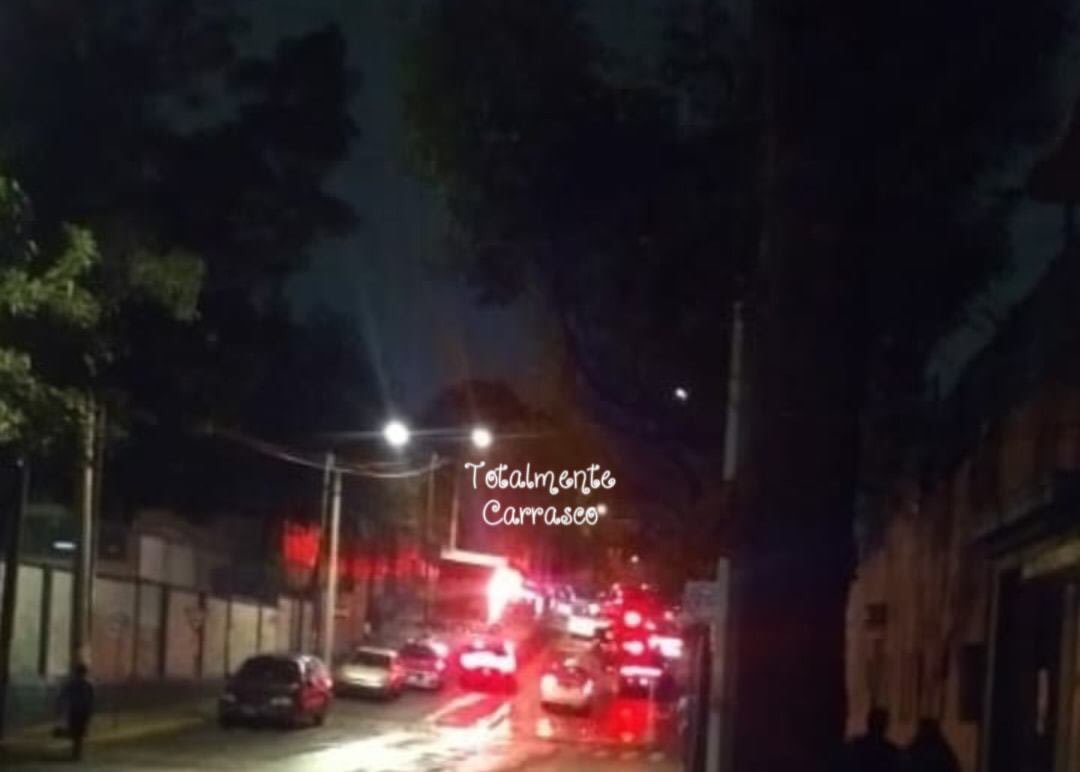 Balacearon a dos compas cerca de mi casa ! Y la seguridad en  <a href="/TlalpanAl/">Alcaldía Tlalpan</a>  <a href="/patiaceves/">Dra. Patricia Aceves</a>  <a href="/Claudiashein/">Claudia Sheinbaum Pardo</a>  <a href="/TlalpanVecinos/">Tlalpan Vecinos</a>  <a href="/TlalpanCoyoacan/">Acoxpa Ciudadano</a>  <a href="/Tlalpan_Accion/">En TLALPAN Somos más</a> <a href="/isidrocorro/">Isidro Corro</a> <a href="/c4jimenez/">Carlos Jiménez</a>  <a href="/vecinoseguro/">Vecinos de Tlalpan</a>  calibre 45 y 9 mm ! Se los llevaron al Gea RT  @
