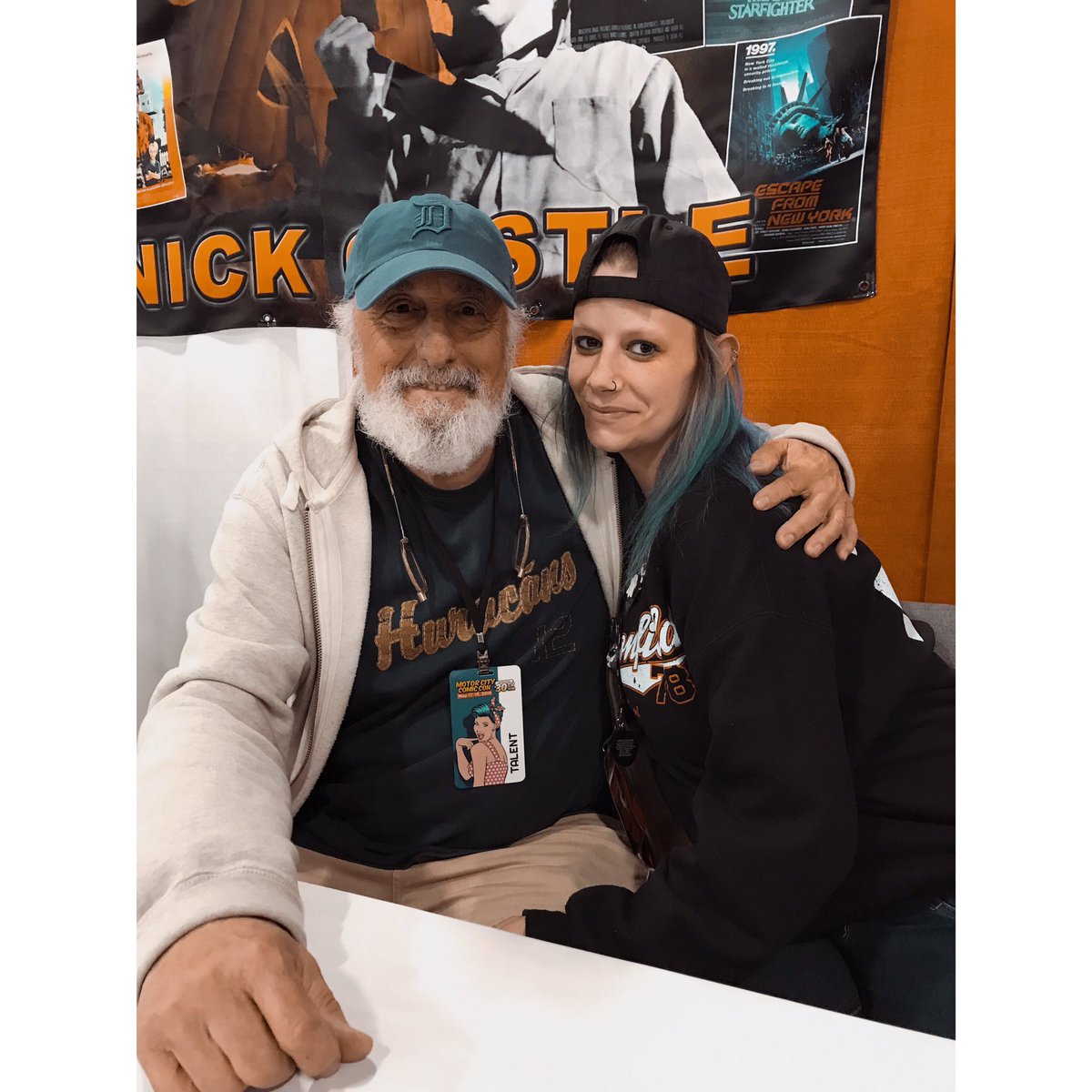 #mccc19 #CharlieHunnam #NeveCampbell #NickCastle had a awesome day today I loved it and the celebrities where so nice @MotCityComicCon