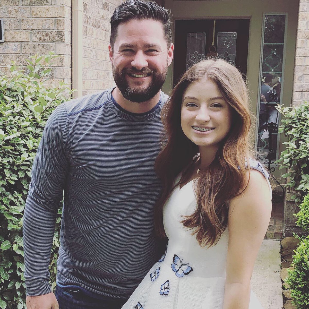 keabshire's tweet photo. WLMS 8th grade dance.. KarysElla🦋❤️#LifeInTheShire #Butterflies #WestLakeWolves #Grace https://t.co/Rx5IBCIes5