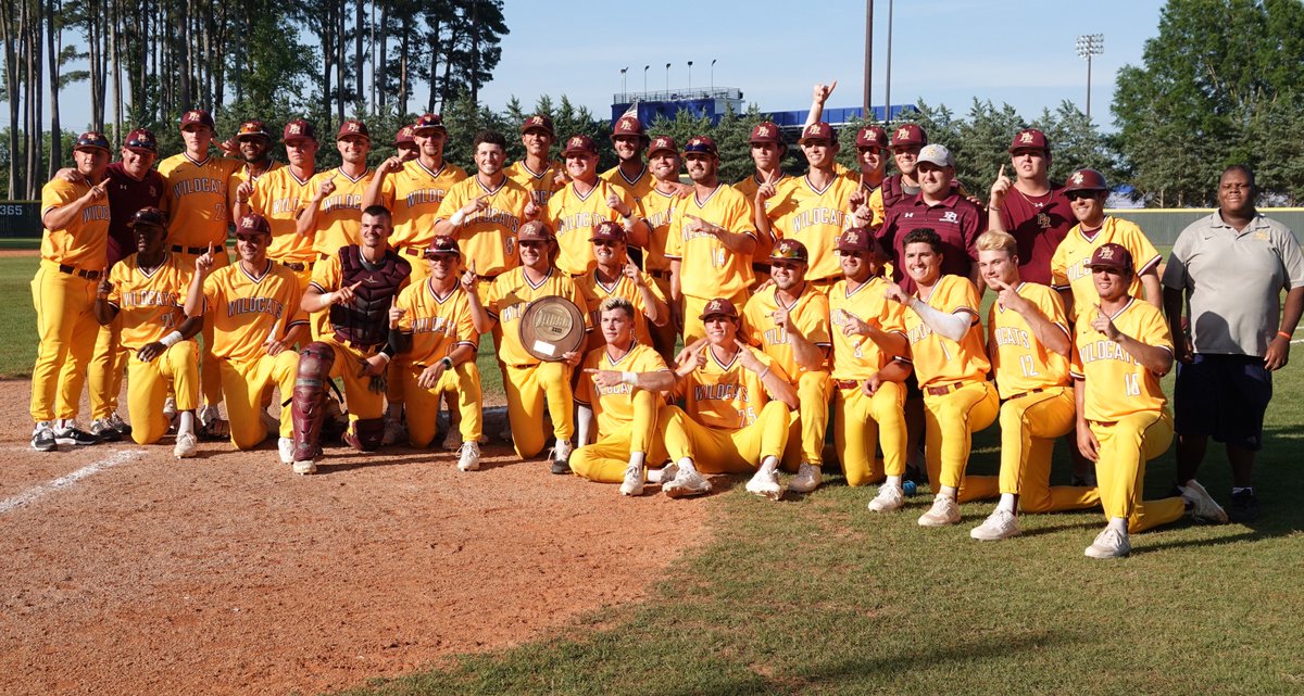 PRCCAthletics's tweet photo. No. 6 Pearl River routs No. 1 LSU-Eunice to win Region XXIII Title:
https://t.co/4iUYjkgFsx #RRR🐾 https://t.co/sN6wa2eo42