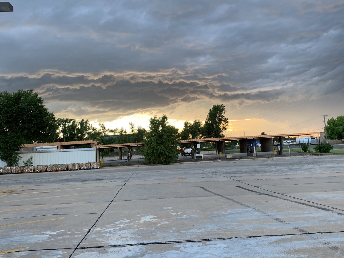 BWall_68's tweet photo. West of Woodward. @LaceySwope https://t.co/rF9BAcvjsd