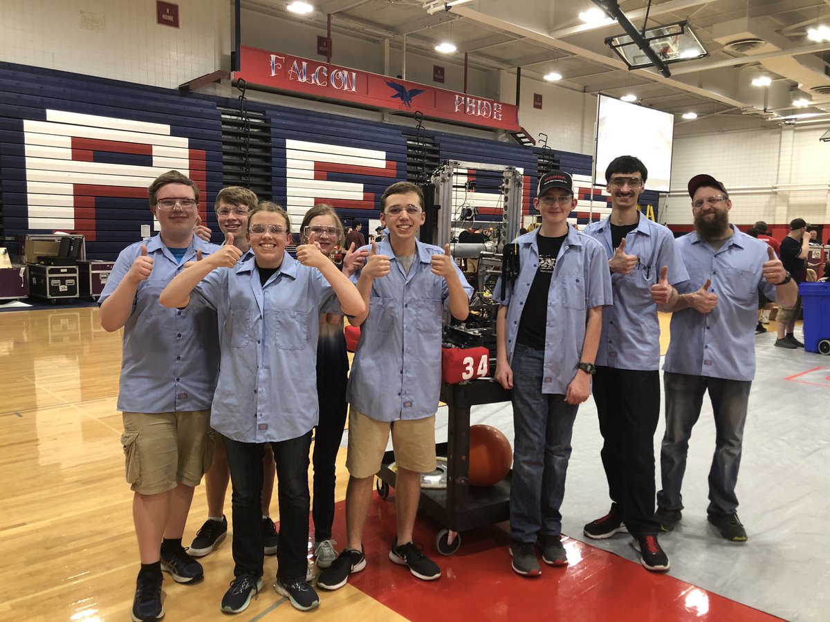 Frc3484's tweet photo. Team 3484 Marysville Short Circuit finished 2nd in the WOW regional championship (32 top teams from three states). An excellent finish to an excellent season! @MarysvilleEVSD @MarysvilleECHS #ptbm #omgRobots Looking forward to #FRCInfiniteRecharge in 2020. #FRCxStarWars https://t.co/Hu0sFJ6aTG