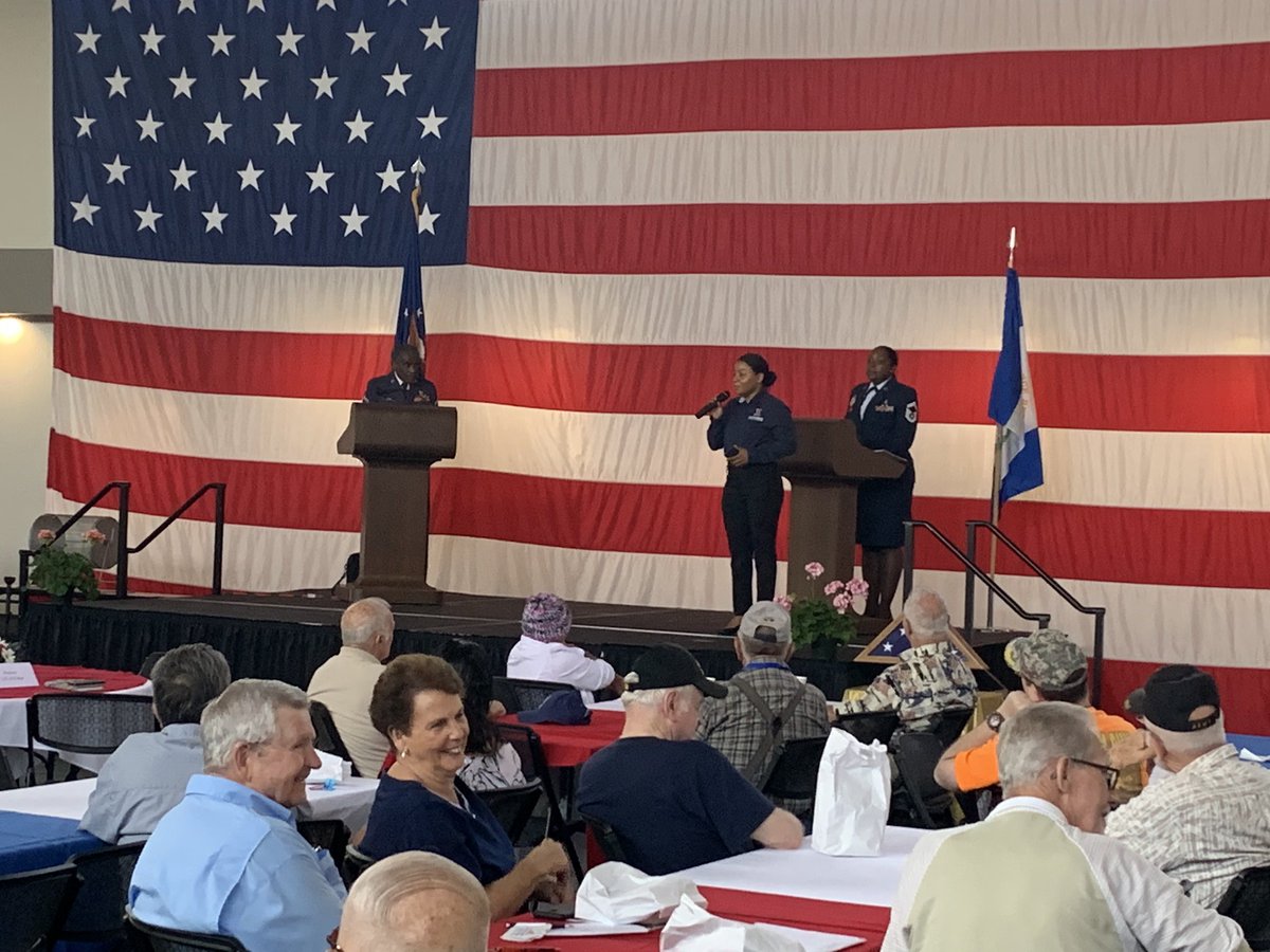 DrewskiQB's tweet photo. Moody AFB Retiree Appreciation!! @ExchangeAssoc @ExchangePAO @shopmyexchange https://t.co/4xmkBKAB32