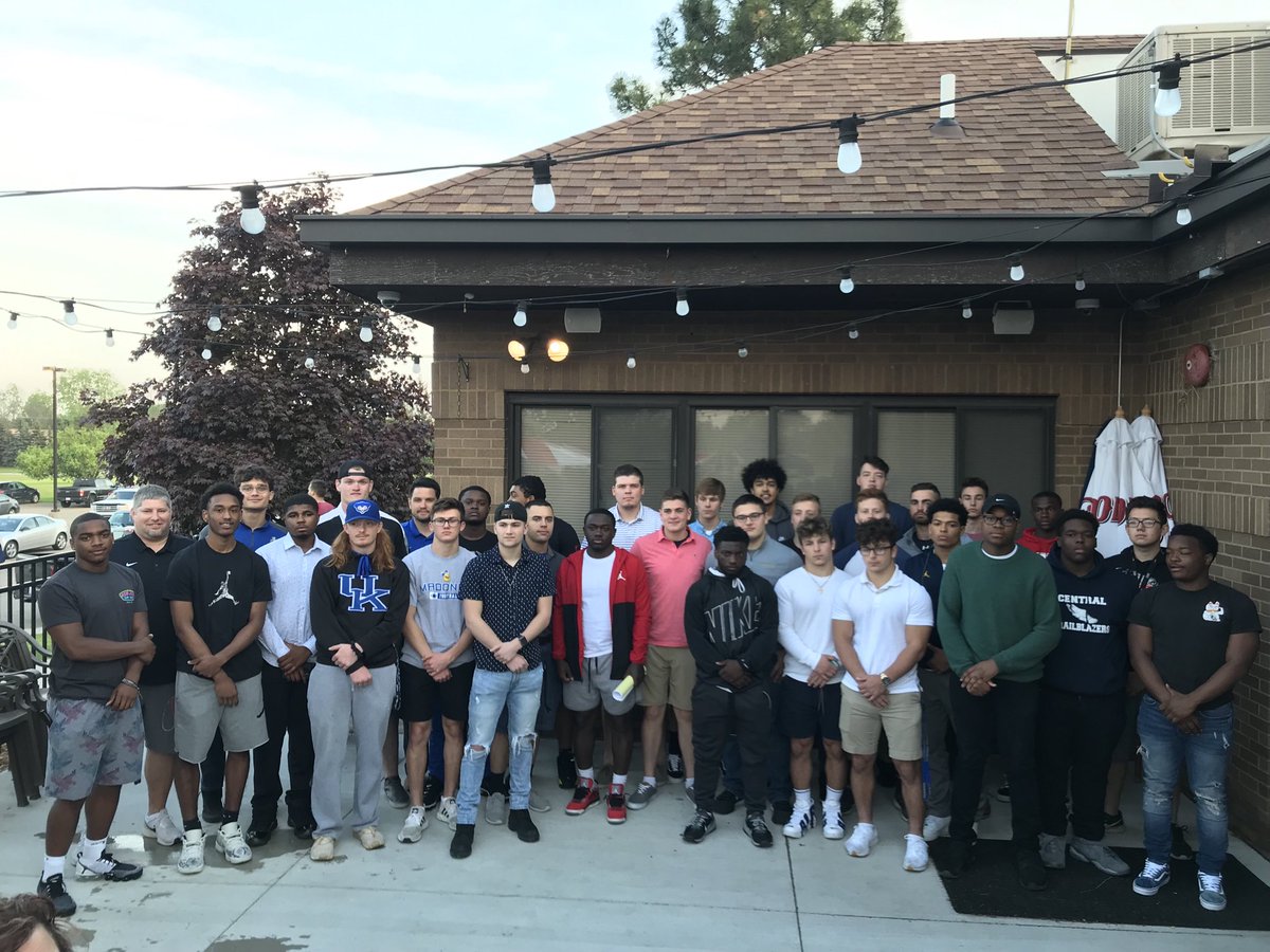 CoachFoos's tweet photo. Great to get this group together! Excited about what the future holds for @mucrusadersfb https://t.co/ZDXU4Jsiqq