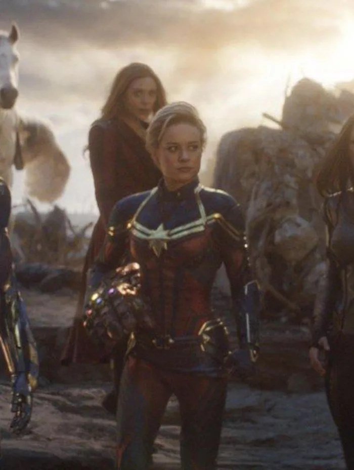 nacionmarvel's tweet photo. ¿Por qué #CaptainMarvel no usó el guantelete? 🤔🤔🤔

Si es el personaje más poderoso del UCM hasta ahora, pudo utilizarlo y deshacerse del ejército de Thanos. 😁😁😅 #AvengersEndgame https://t.co/toMQ6PwLCx