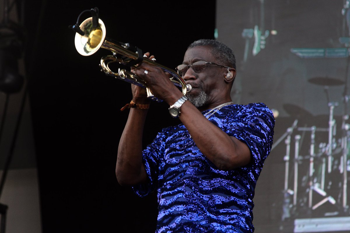 Celebration! 🙌🏽🎺 Kool &amp; The Gang demostró su legado como representante del funk en <a href="/SolarGnp/">Festival Solar GNP</a> #SolarRMX