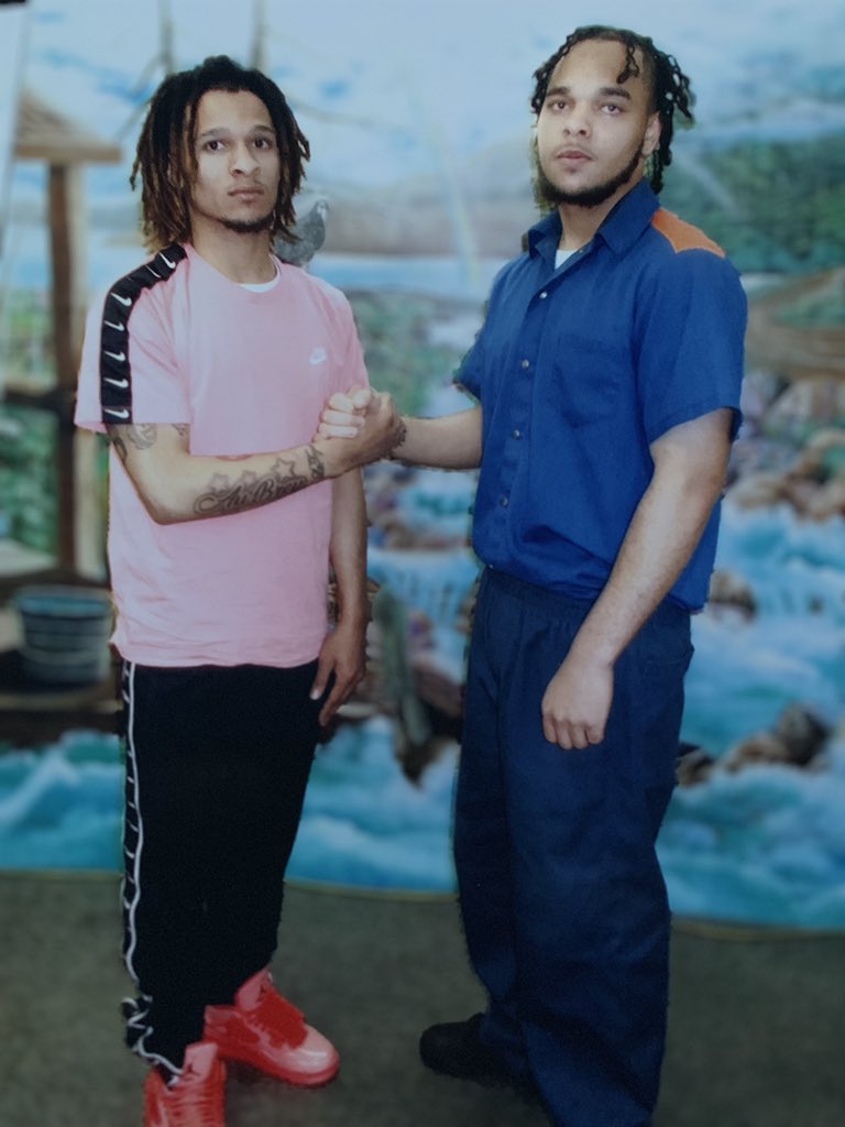 SluttySo's tweet photo. Free Boogie⬇️ or Lay⬇️ Real 💉Brothas https://t.co/eAExRX6VQO