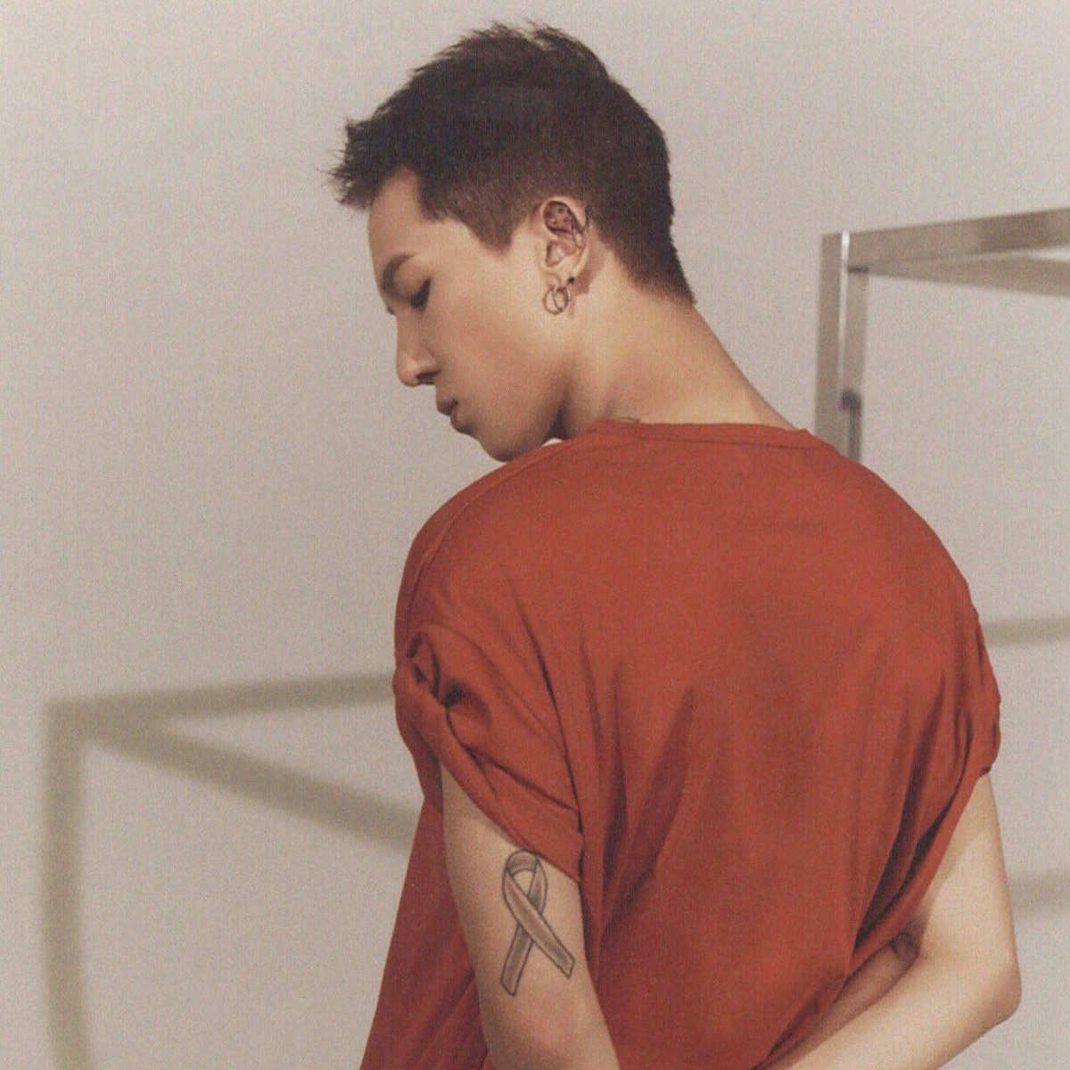 softboimino's tweet photo. mino + tattoos ⚡️ https://t.co/69EklR3dsM