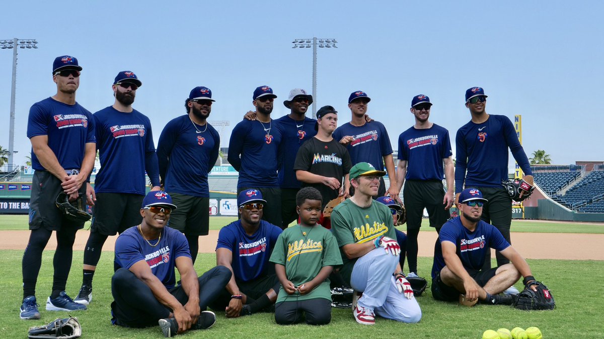 PRSPCTV_sports's tweet image. Enjoyed the day with the Jacksonville Miracle League chapter! @JaxShrimp #PRSPCTV