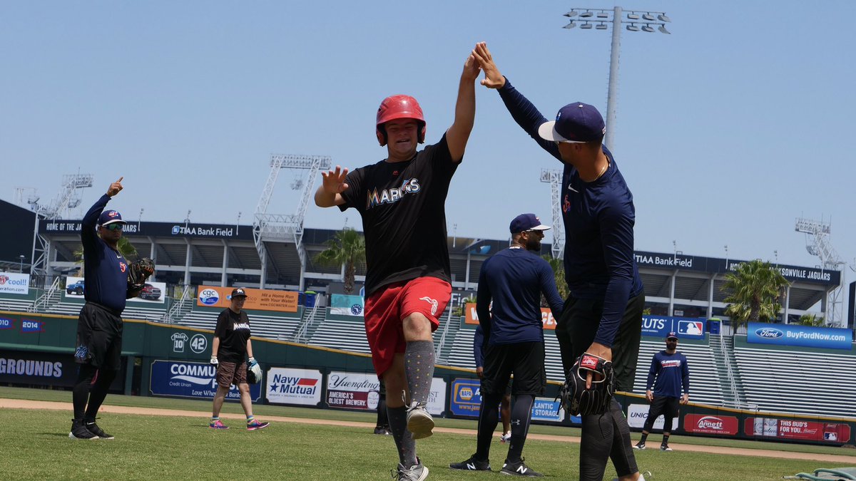 PRSPCTV_sports's tweet image. Enjoyed the day with the Jacksonville Miracle League chapter! @JaxShrimp #PRSPCTV
