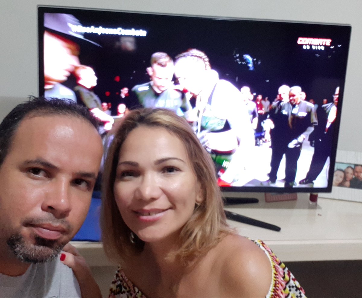 Pedroskymail's tweet photo. #DosAnjosNoCombate #UFCnoCombate 
Vamos acompanhar Rafael atropelar https://t.co/qomCmaqfVH