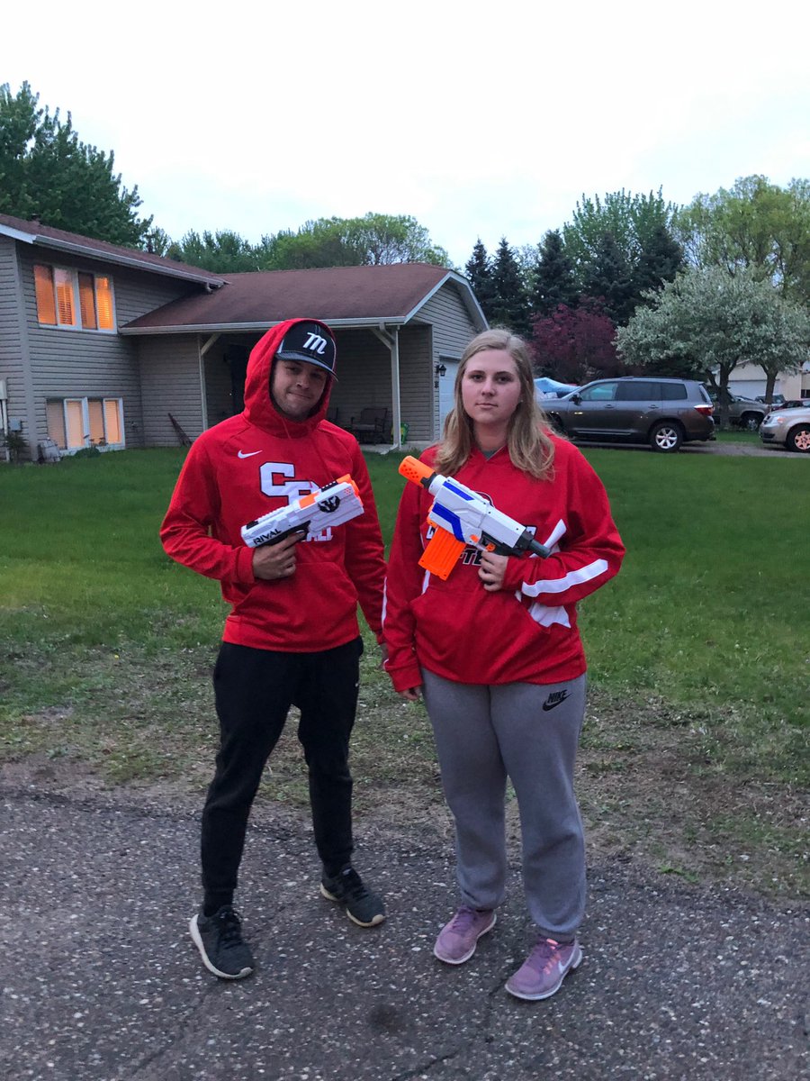 SmokinDarts2019's tweet photo. Brigette clocks out Kirby @ 8:40 @Assassins20191 https://t.co/dxiPNK3TXF
