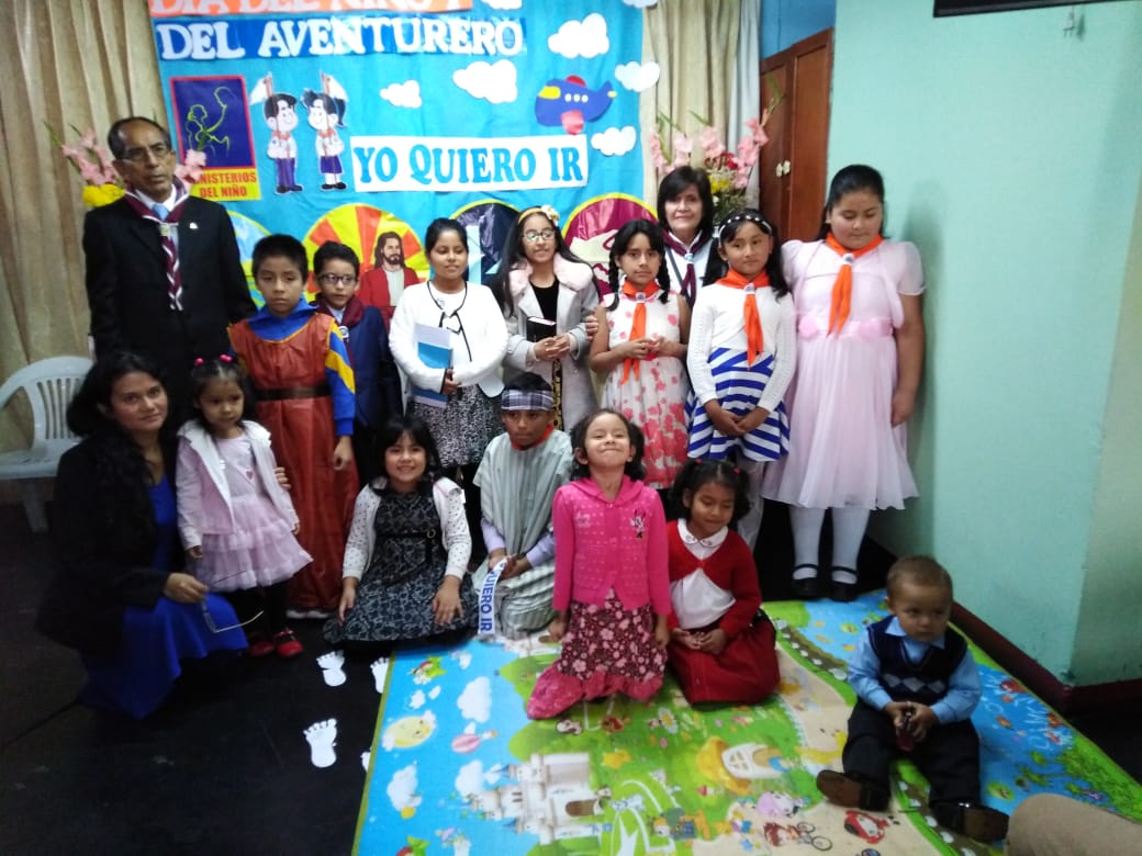 PrRodriguezs's tweet photo. Acompañando a la niñez de SMP D por el #DiaDelNiñoYelAventurero y dando énfasis a su lema #YoQuieroIr @AdventistaMiCOP @AdventistasUPN https://t.co/GqiDgA0gwz